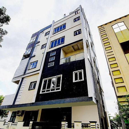 Hotel O Home Comfortable Stays, Near Aasam Gadh Current Office Sururnagar Kültér fotó
