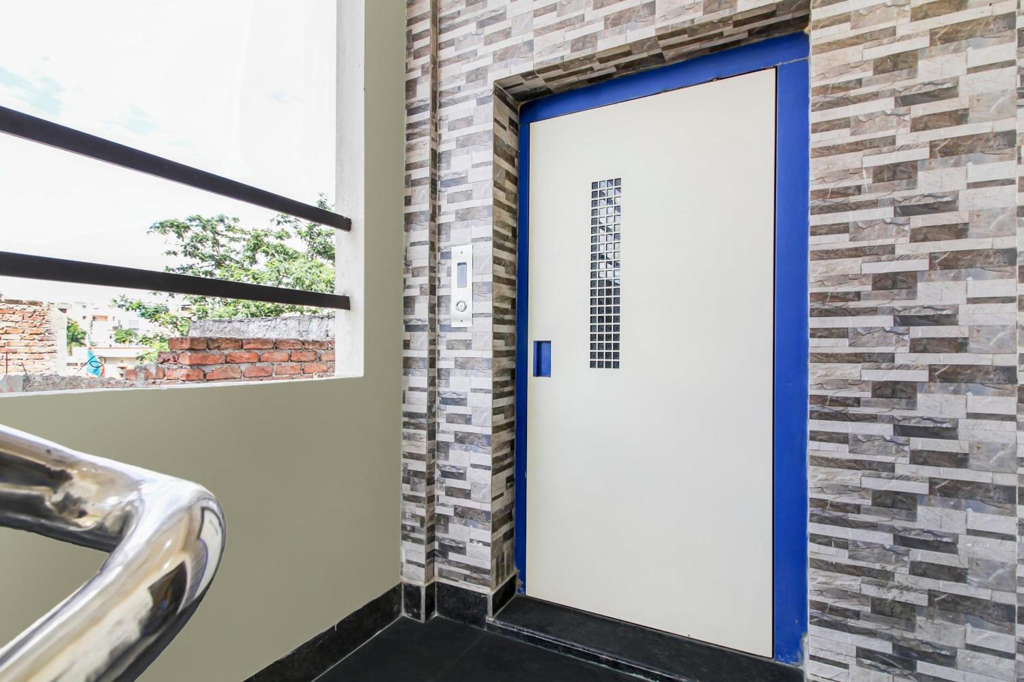 Hotel O Home Comfortable Stays, Near Aasam Gadh Current Office Sururnagar Kültér fotó